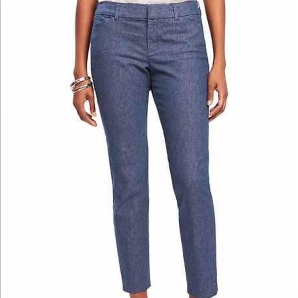 Capri pants